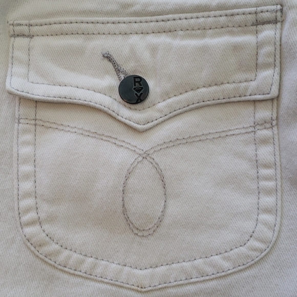 VINTAGE White Roxie Jean's Mini Skirt Size 11 - Picture 7 of 8